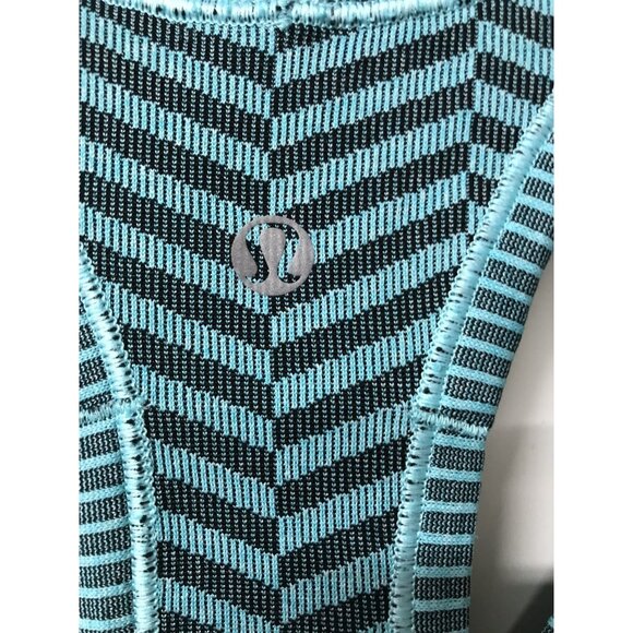 Lululemon Run Swiftly Tech Racerback Tank Top Heathered Blue Tropics print Sz 8 - Picture 3 of 4